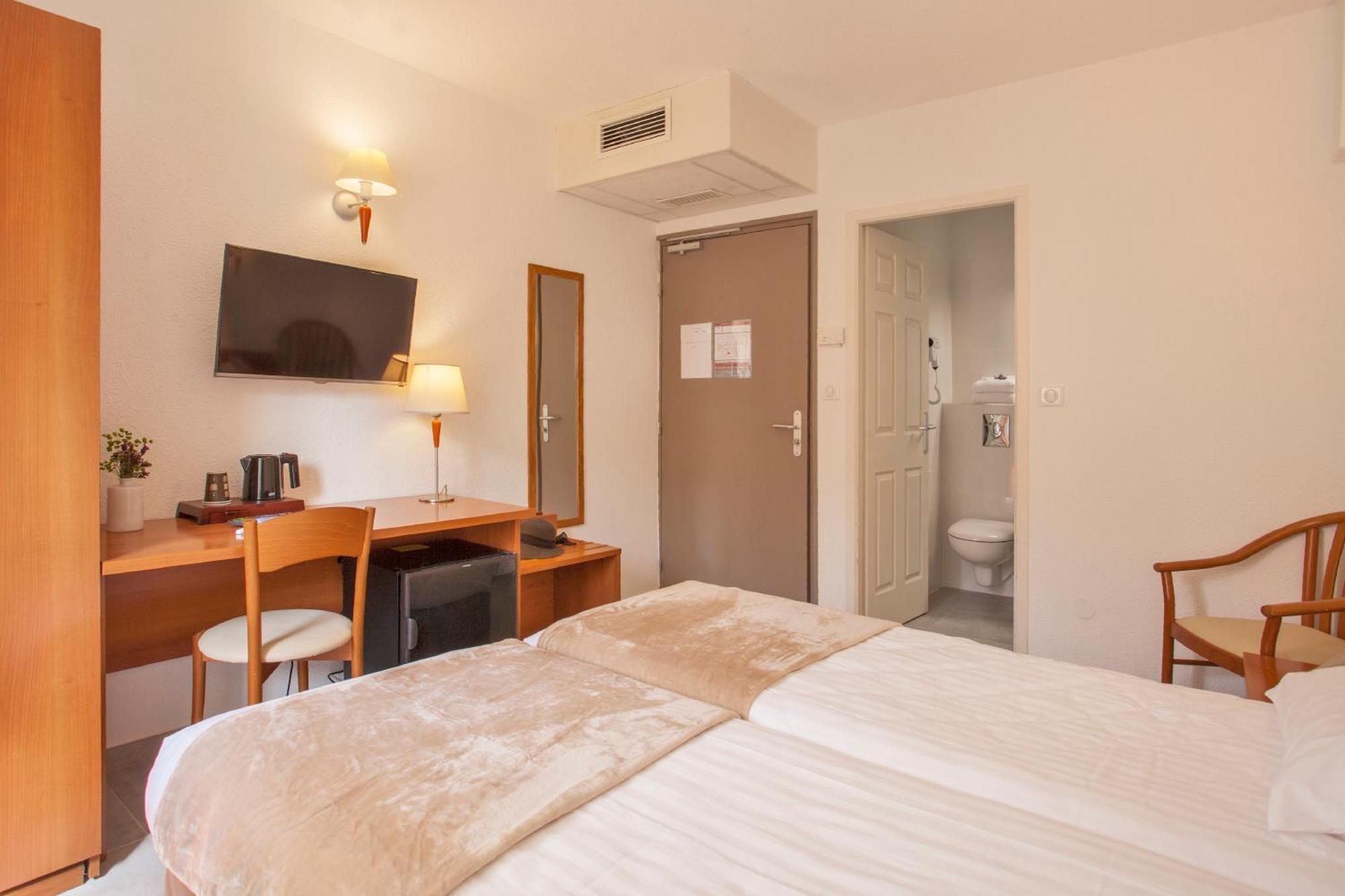 Le Neptune & Spa โพรพริอาโน ภายนอก รูปภาพ