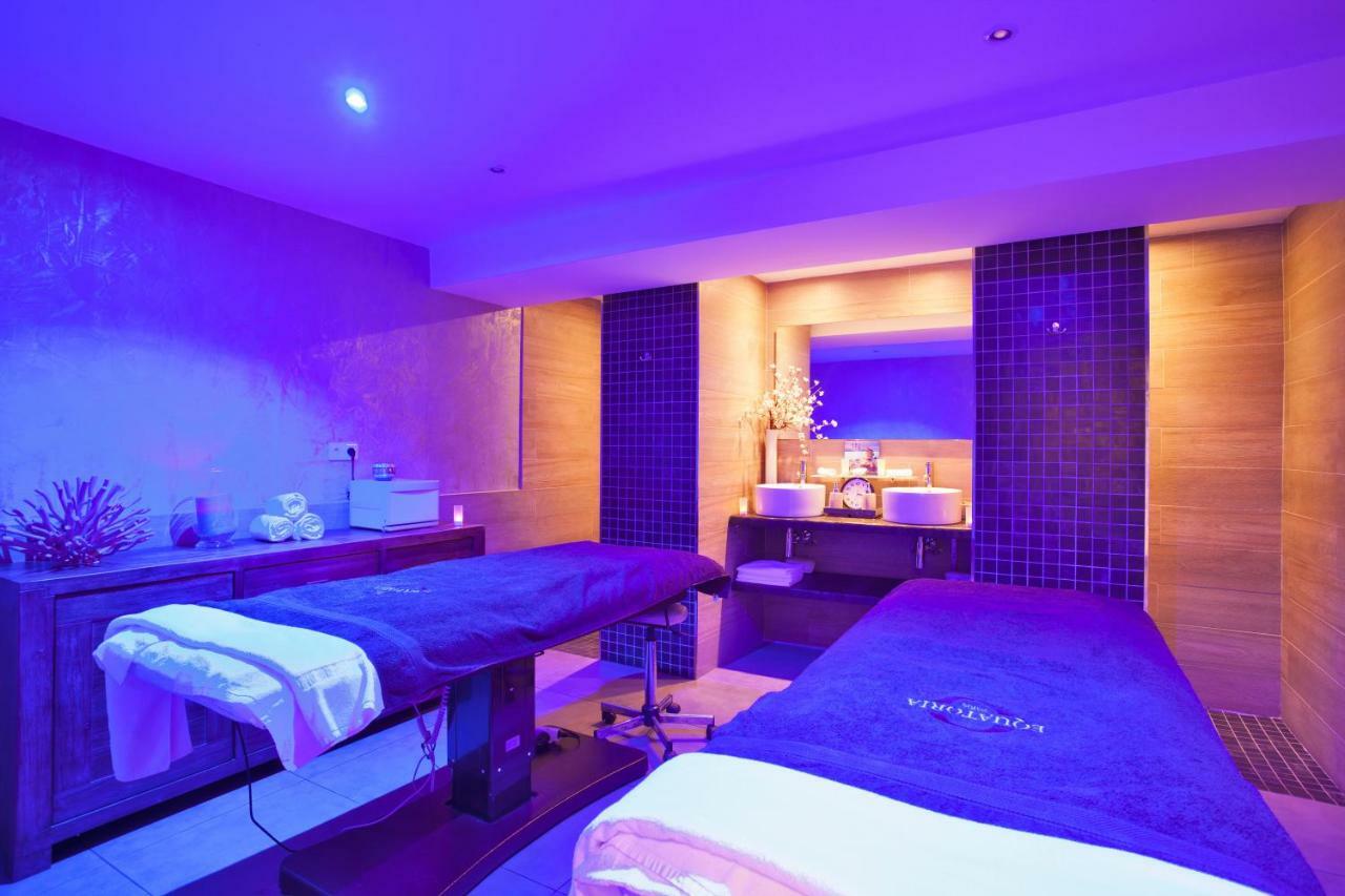 Le Neptune & Spa โพรพริอาโน ภายนอก รูปภาพ